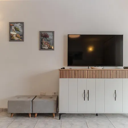 Апартаменты Victoria Court 2 Pool Лос Кристианос